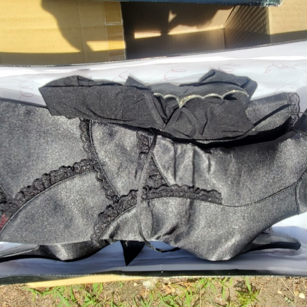 Ellie Boots 8M
